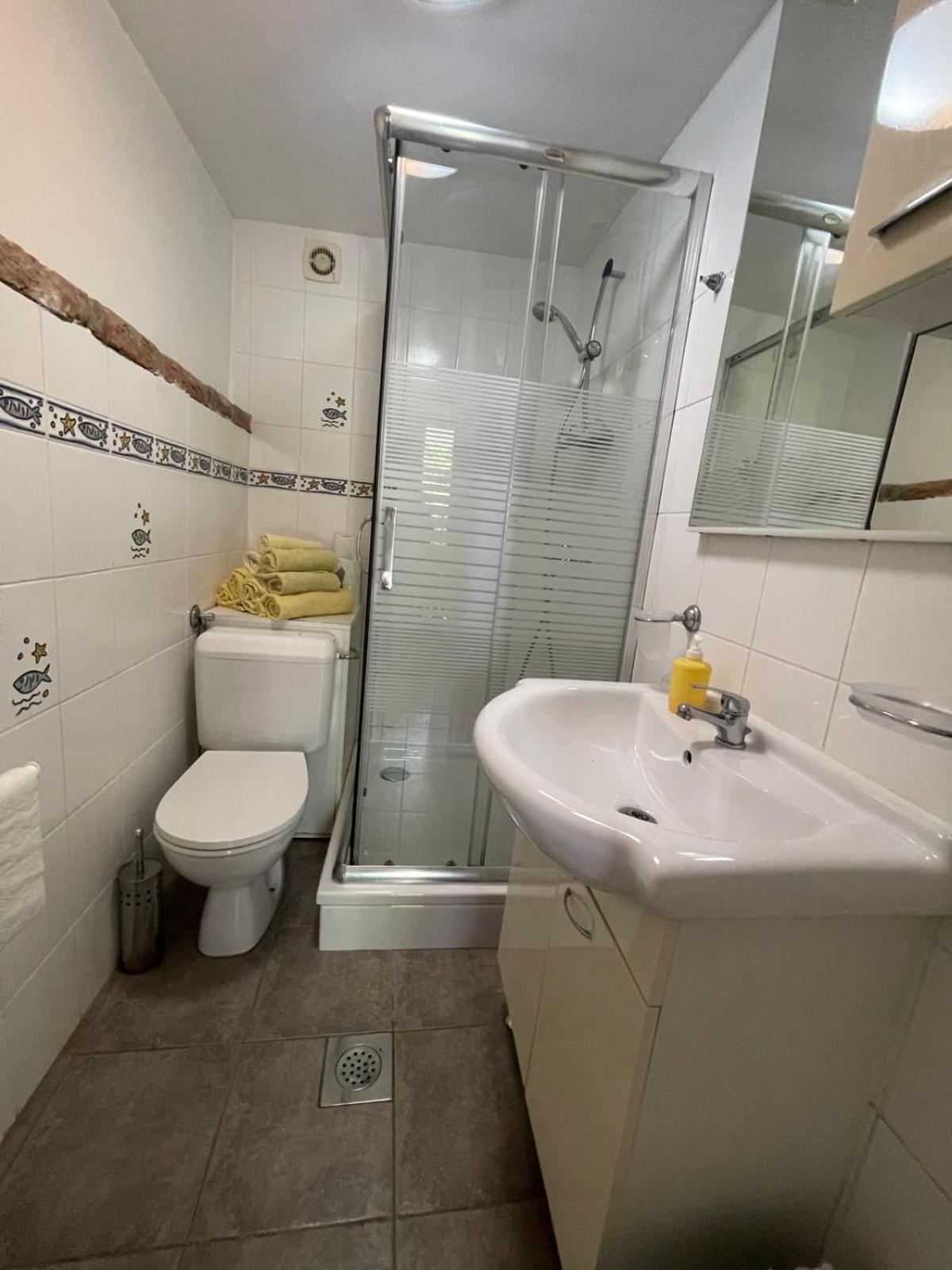 Apartment Kalikut Beli Szoba fotó